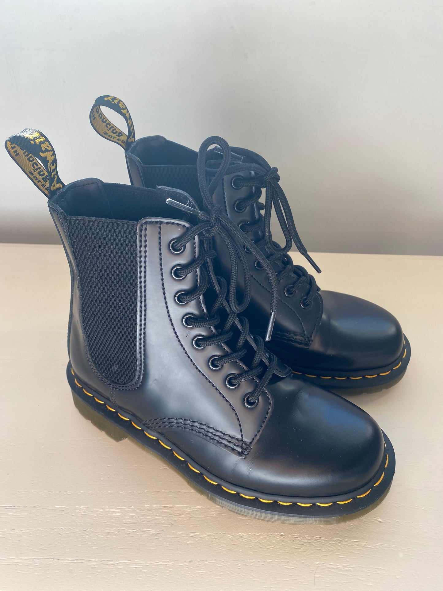 Brand New | Dr. Martens 1460 Harper Smooth Leather Lace Up Boots | RARE | EU37 (Adult)